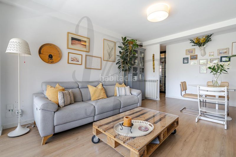 Foto fc57879d-1ba7-4c47-8e10-108edd5df90c. Flat with heating parking in Canillas Madrid