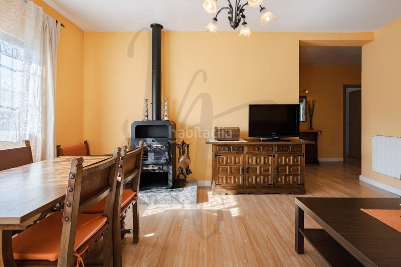 Foto f5f34a1a-2a2d-401f-9fa8-9f17e56d22bb. Casa amb calefacció a Casar (El)