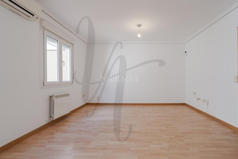 Foto 67f64116-5175-43a7-bb8c-cca76787d437. Casa adossada amb calefacció aparcament a San Benito-Soledad-Hispanidad Ciempozuelos