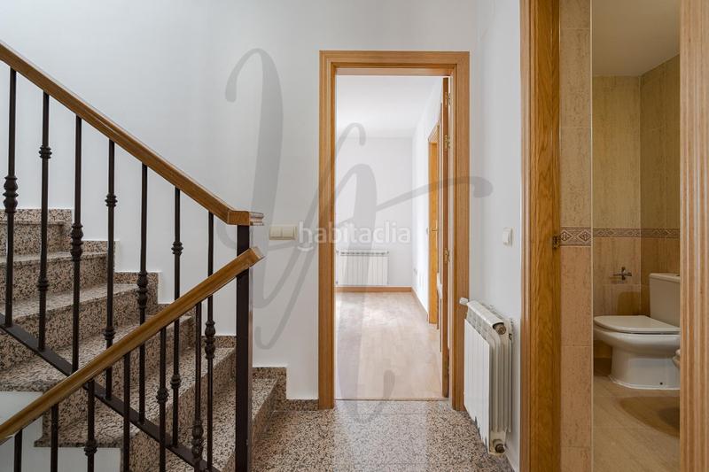 Foto 6b32ed83-089b-49e3-af73-231a8e41a9b7. Casa adossada amb calefacció aparcament a San Benito-Soledad-Hispanidad Ciempozuelos