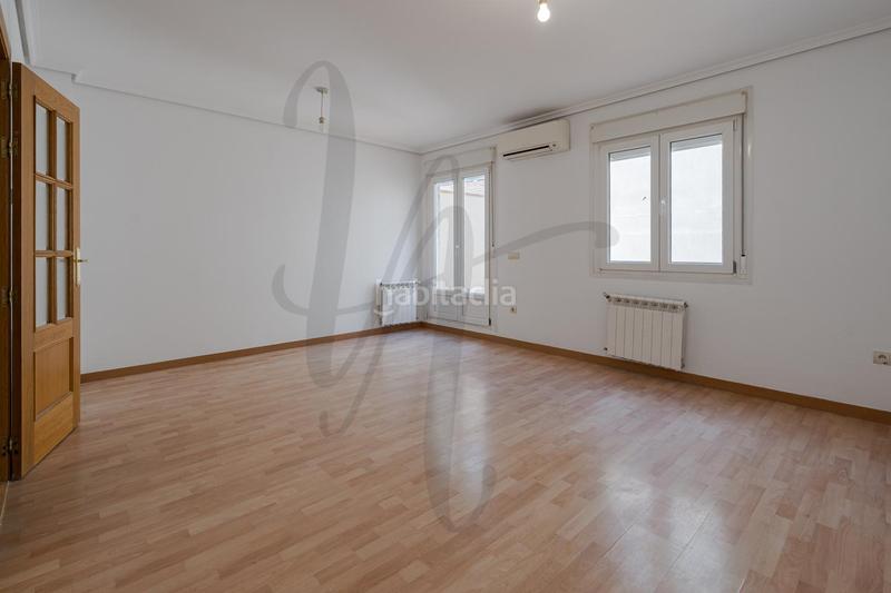 Foto 94be811e-3b42-40fd-8e69-e5b28c181ac1. Casa adossada amb calefacció aparcament a San Benito-Soledad-Hispanidad Ciempozuelos