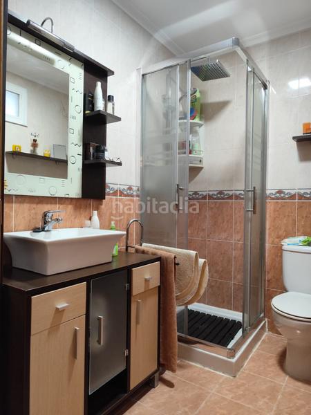 Foto ec38b241-121e-48ba-9e7a-3a695dd7a640. Casa adossada amb calefacció aparcament a Cistérniga