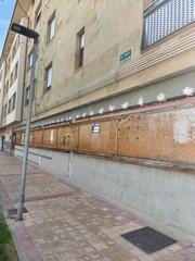 Lloguer Local Comercial a La Vega. Local com. en alquiler en la vega.
