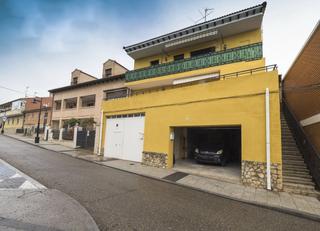 Appartement à San juan 6. Piso en venta en arroyo de la encomienda, 3 dormitorios.