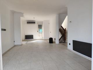 Xalet a La Vega. Chalet en venta en la vega, 5 dormitorios.