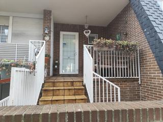 Maison jumelée à Covaresa. Adosado en venta en covaresa, 4 dormitorios.