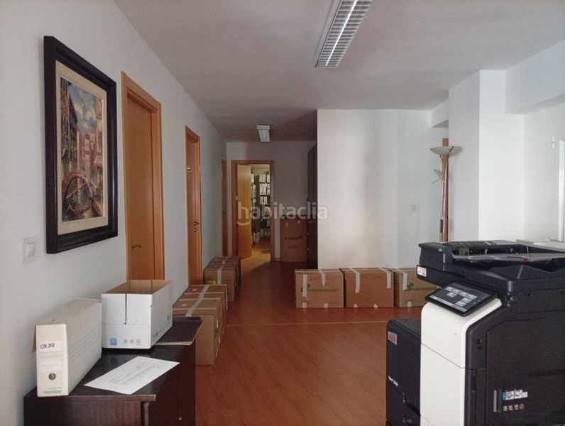 Foto cd21bd20-9d9c-45ef-95bc-b3dcbb1adfc2. Oficina  en venta , 4 dormitorios. en Caño Argales Valladolid