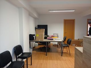 Büro in Caño Argales. Oficina en venta en valladolid, 4 dormitorios.