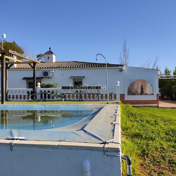 Foto 9549b953-acc1-47ff-9b28-9758fcf64a73. Xalet amb xemeneia aparcament piscina a Pedanías Norte Utrera