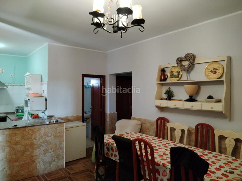 Foto f6cfdf43-fee0-463f-9961-fba1815e28a1. Chalet vendo chalet con piscina próximo a en Pedanías Sur Utrera