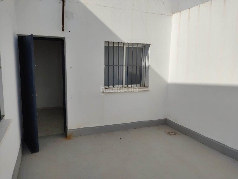 Foto 9c2064e7-e0aa-496b-8f45-89ec4095d9aa. Affitto locale commerciale in Consolación Utrera