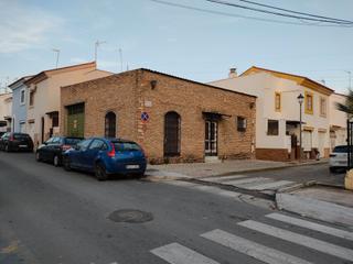 Local Comercial a Estación - La Fontanilla - El Tinte. Vendo local en bda. fontanilla, hace esquina