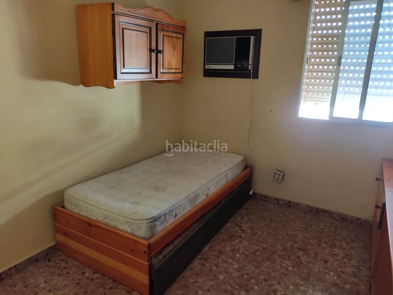 Foto 21a1123a-c698-480d-aeca-a00d356ec810. Piso  con ascensor, 3 dormitorios y 2 baños, zona mª auxiliadora en Utrera