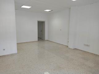 Local Comercial a Centro. Vendo local comercial en utrera de 111 m²