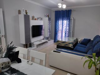 Haus in Torre Cruz - Los Molinos. Vivienda con dos pisos independientes, buena zona