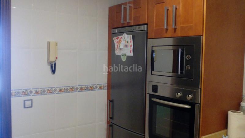 Foto 05acf417-071e-4a59-b6f5-ee98cd8351c4. Casa vivienda con cochera, patio grande y tres dormitorios en Utrera
