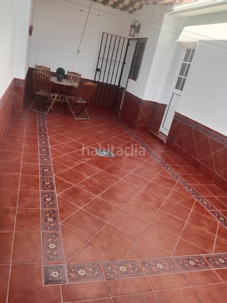 Foto 06cf5d5f-3414-4664-8724-346d14d7af09. Casa vivienda con cochera, patio grande y tres dormitorios en Utrera