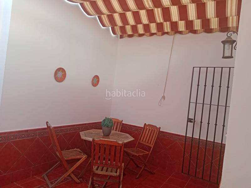 Foto 27a1c5fd-c7b3-469f-ae3e-0a6dff1a1767. Casa vivienda con cochera, patio grande y tres dormitorios en Utrera