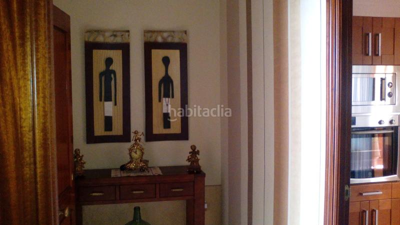 Foto 4563a59d-e4ad-4d2b-a522-0c38a69c3392. Casa vivienda con cochera, patio grande y tres dormitorios en Utrera