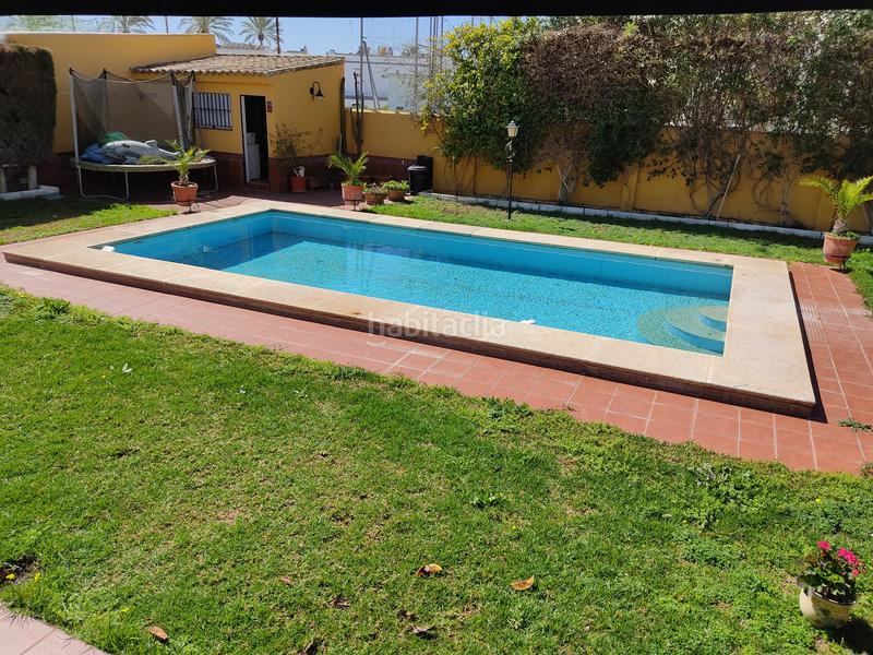 Foto 71087fb4-7f1a-4c7b-a8d1-a9c1c58f81cc. Xalet amb aparcament piscina a Consolación Utrera