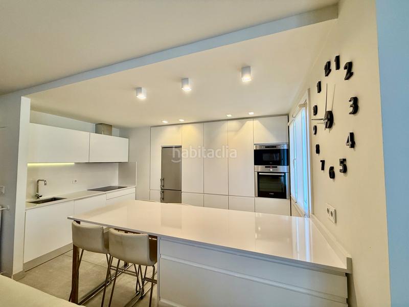 Foto e42b4739-11b0-4e32-9fc1-bdf37721da0e. Piso vivienda reformada de 122 m2 en venta en p colon en Irun