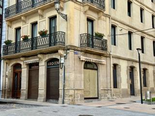 Miete Geschäftsraum in Fueros kalea 2. Local en alquiler en san juan