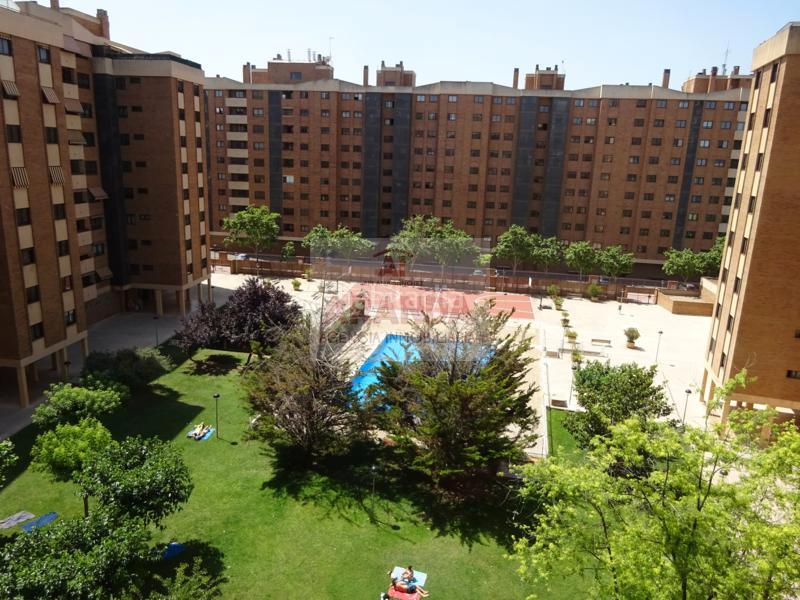 Foto 9c60f82a-de92-4a12-ad36-dd3b2976b118. Appartement avec chauffage parking piscine dans La Jota Zaragoza