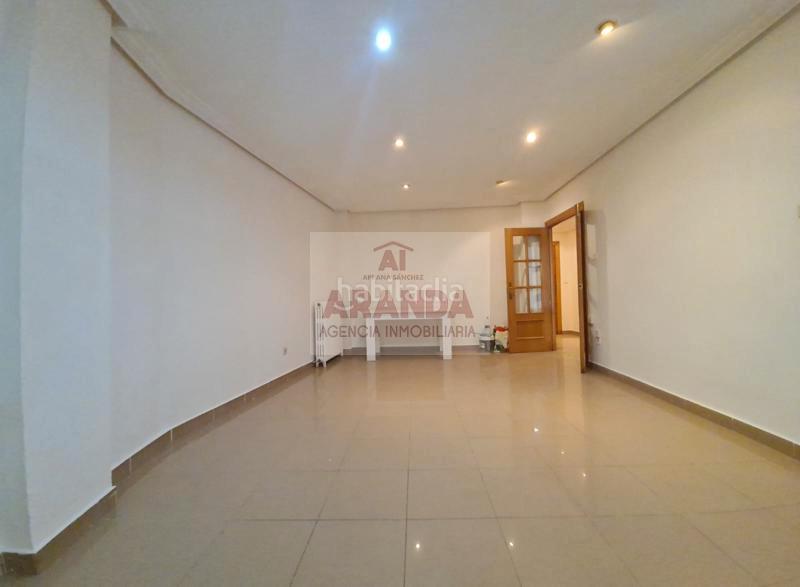 Foto 79426876-94f1-4f3a-af7a-1fc4fdf85f6d. Pis amb calefacció aparcament a San Pablo Zaragoza