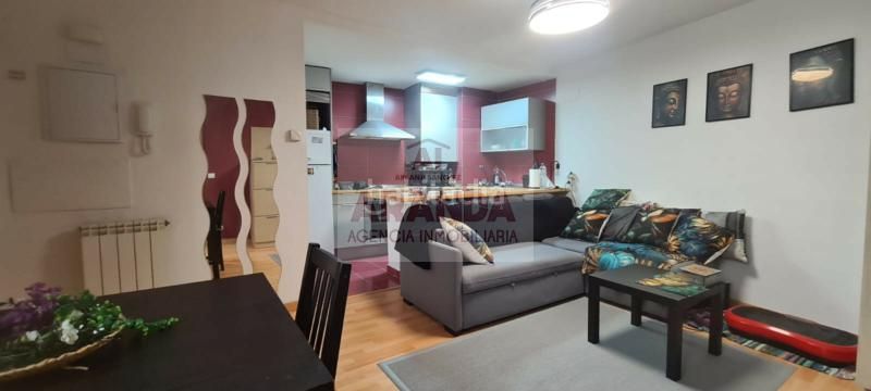 Foto 4e465dce-3d6b-4bd0-a715-ee69ea208090. Apartamento  en edificio singular (antiguo palacete) en Zaragoza
