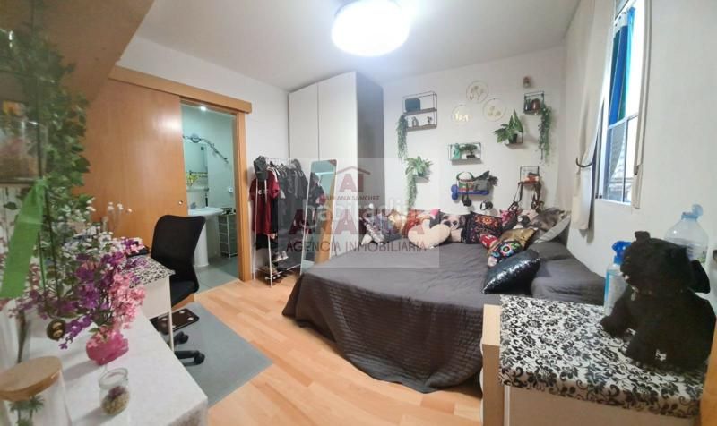 Foto 59d65bb7-6994-4583-ab2e-bc74d0d5e767. Apartamento  en edificio singular (antiguo palacete) en Zaragoza