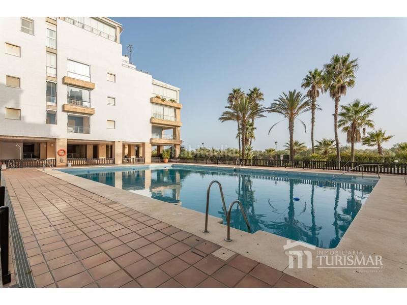 Foto 50b6f6e2-72b4-44ab-9410-44b541f01f85. Ático en de la cruz 1 residencial espigón central en Ayamonte