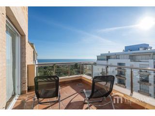 Àtic a De la cruz 1. Residencial espigón levante