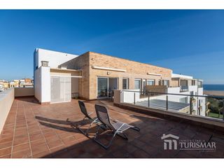 Attico in Paseo de la cruz 1. Residencial espigón levante