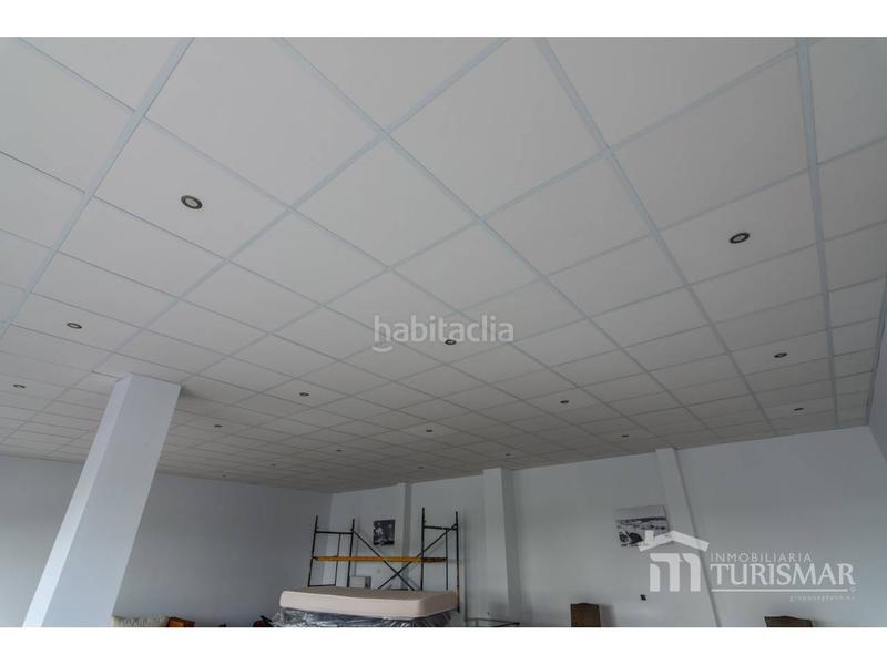 Foto 8f77a2f8-4d16-4509-9dec-0c5ddb6ab23f. Local comercial en de la cruz 1 residencial espigón en Ayamonte