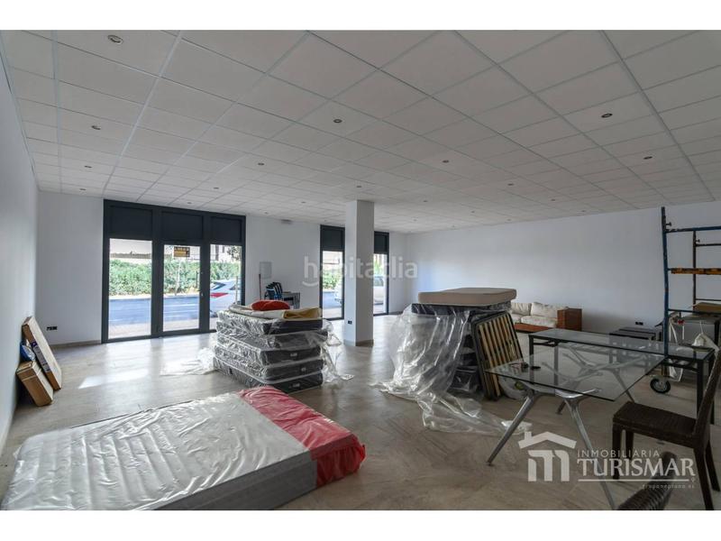 Foto aa058c66-96ae-42ff-8f22-fbc615325a20. Local comercial en de la cruz 1 residencial espigón en Ayamonte