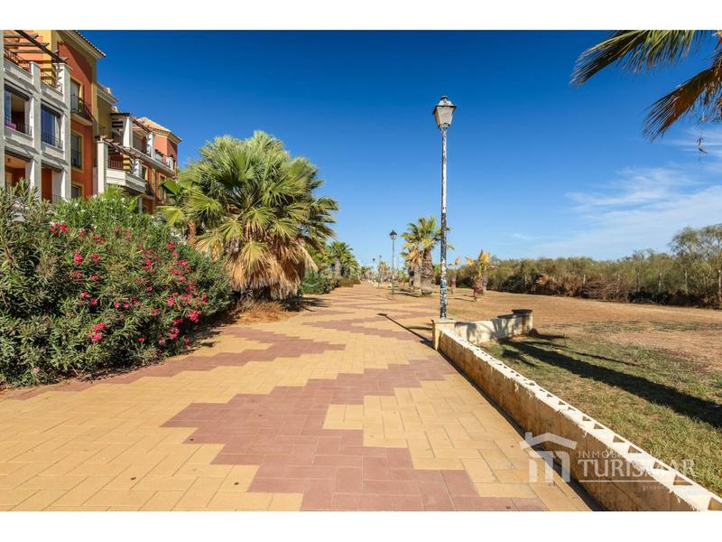 Foto e4d09651-4f4f-4feb-acfc-3ce12b97fdc1. Local comercial en de la cruz 1 residencial espigón en Ayamonte