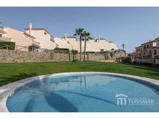 Semi detached house in Calle rubén darío 1. Costa esury