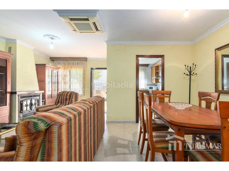 Foto 31459152-b1d2-4a19-9e33-ce7bd58c2578. Casa adossada a carlos cano 1 a Ayamonte ciudad Ayamonte