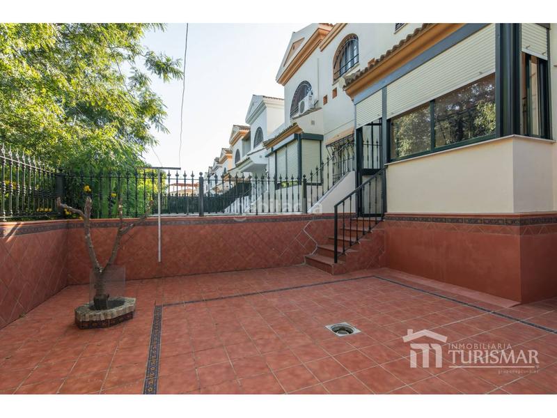 Foto 67a63f8d-bca2-43f3-bbb7-e308bdc53ca4. Casa adossada a carlos cano 1 a Ayamonte ciudad Ayamonte