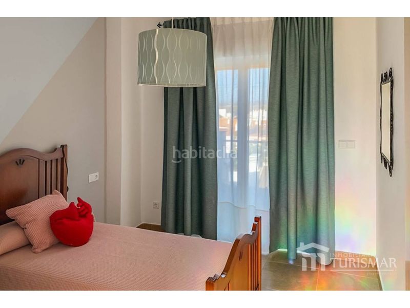 Foto 3dd2b495-6f17-46a6-880a-97cdeaf6f3e8. Casa aparellada a calle murcia 1 a Ayamonte ciudad Ayamonte