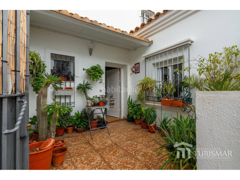 Foto 55f8ab66-c2cc-4ead-b152-1b69b50025c9. Casa aparellada a calle murcia 1 a Ayamonte ciudad Ayamonte