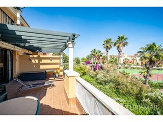 Appartement in Calle santa margarita 1. Venta de apartamento en isla de canela, ayamonte