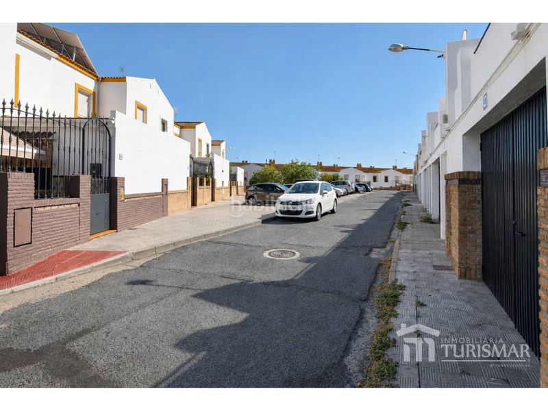 Foto 38030ff9-0193-401f-b81b-a7a48e5501ab. Casa adossada a calle quebranta 1 a Ayamonte ciudad Ayamonte