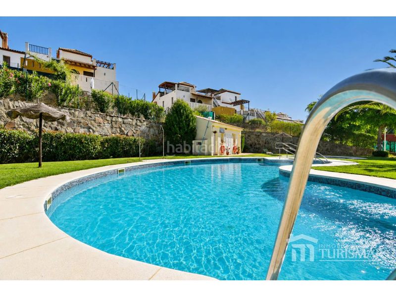 Foto 5491a60e-6d64-4bcd-a425-8692d66a7934. Casa adossada amb aparcament piscina a Costa Esuri Ayamonte