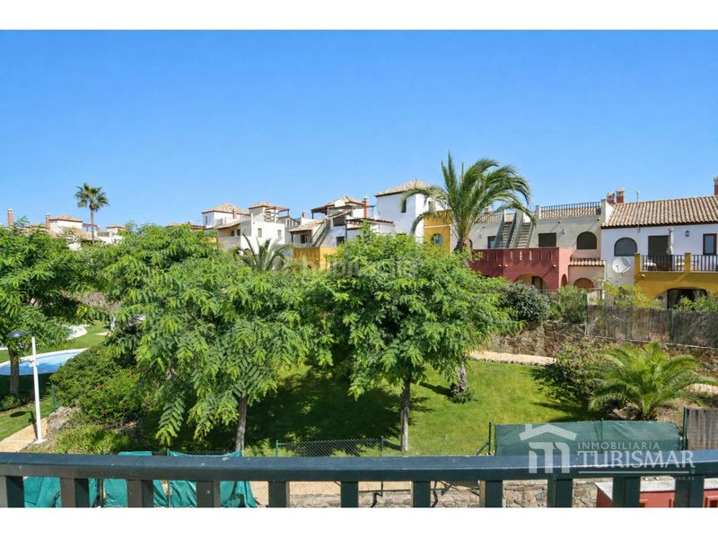 Foto a9694a8b-15cc-4c14-bd36-61368ec25642. Casa adossada amb aparcament piscina a Costa Esuri Ayamonte
