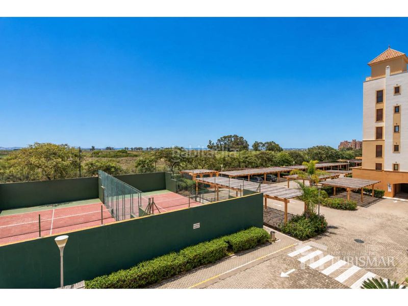 Foto 2b8dd62d-fc70-4b93-b41e-00063698c553. Apartament amb aparcament piscina a Isla Canela Ayamonte