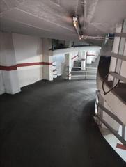 Aparcament cotxe a Carrer de sarri 2. Parking en venta gava centro