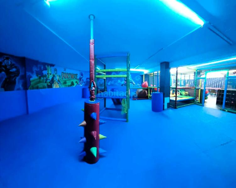 Foto 84e4a662-e52e-43ae-a4e1-6d717287d692. Traspaso local comercial negocio en centro pueblo listo para trabajar en Castelldefels