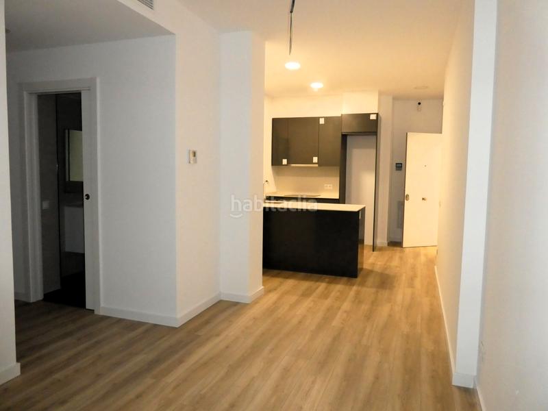 Foto 62a5fe75-029b-4474-b6b4-d6a05f830d27. Piso 75m<sup>2</sup> en carrer d'artur costa 25 ático de 3 habitaciones terraza de 23m2 en Gavà