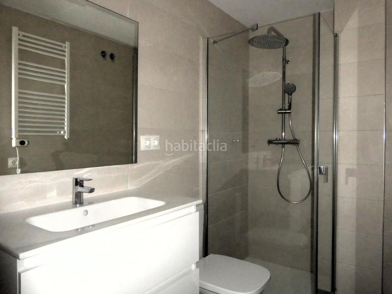 Foto 7f0d0902-e588-41b3-9cf2-a66c301e0e0d. Piso 75m<sup>2</sup> en carrer d'artur costa 25 ático de 3 habitaciones terraza de 23m2 en Gavà